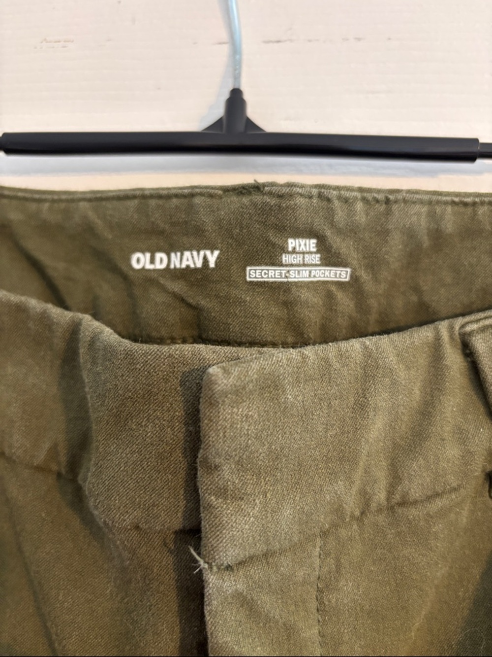 Old Navy High Rise Pixie Cut - Picture 3 of 4
